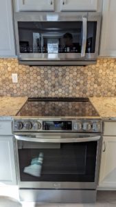 Backsplash grouted & finished2