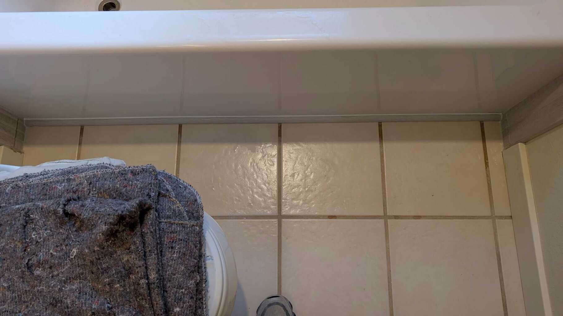 Joint to tub covered with quarter round Joint to tub covered with quarter round