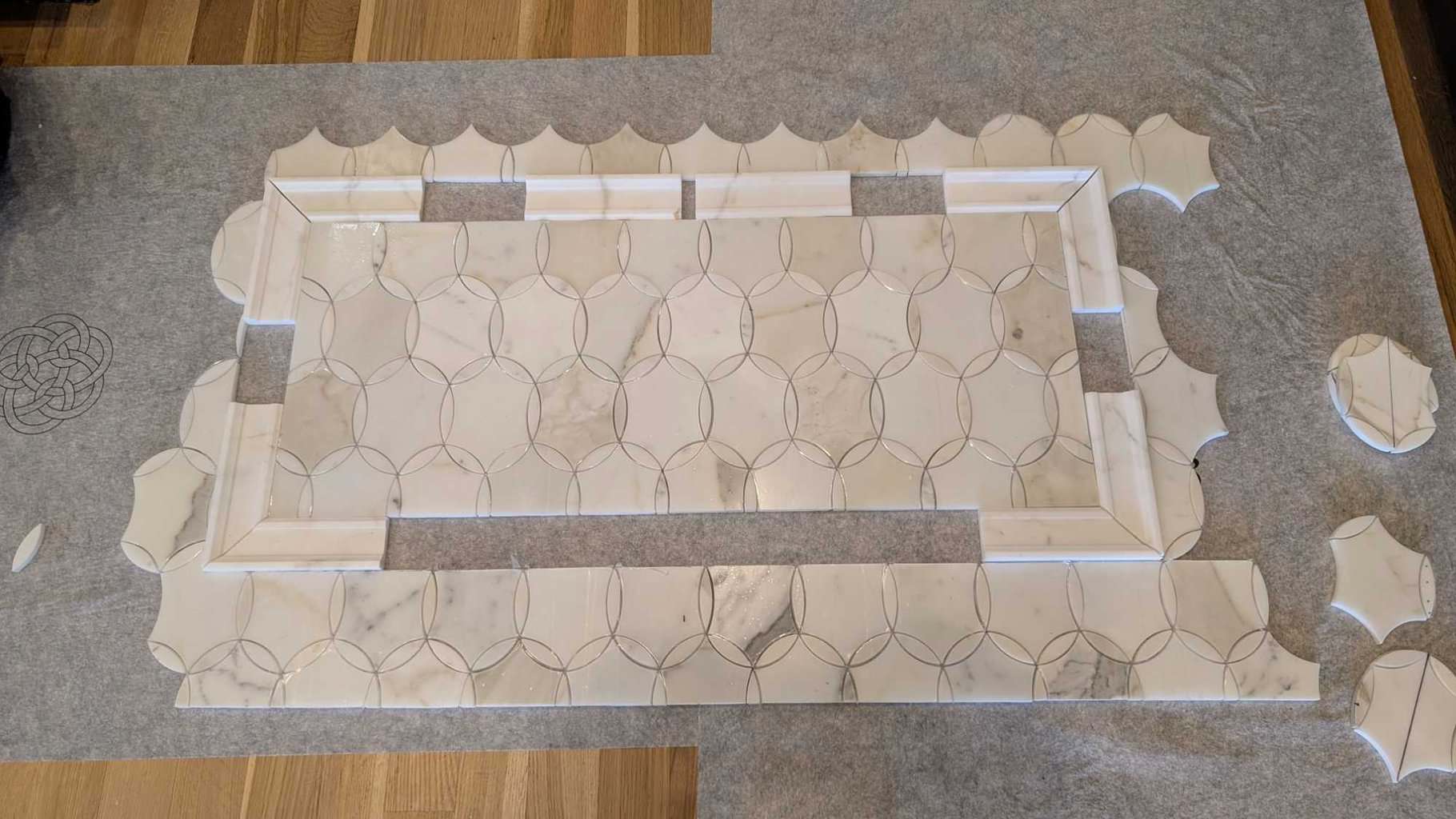 Frame and border are completely cut out Frame and border are completely cut out