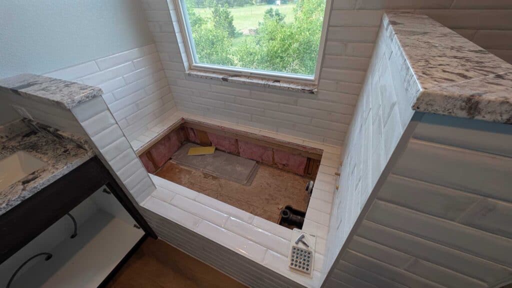 Shower and tub surround finished2