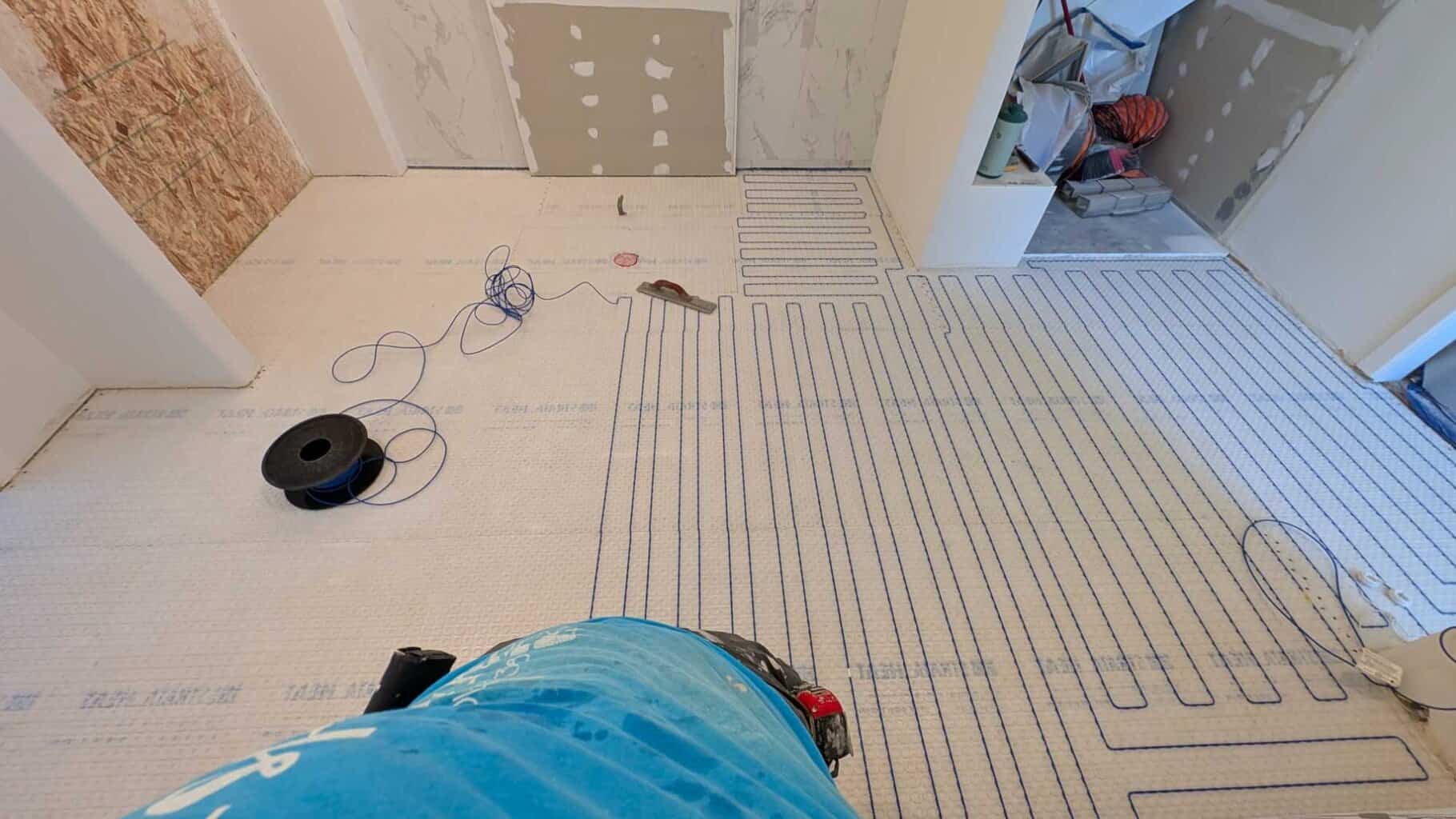 Laying out and installing warm wire2