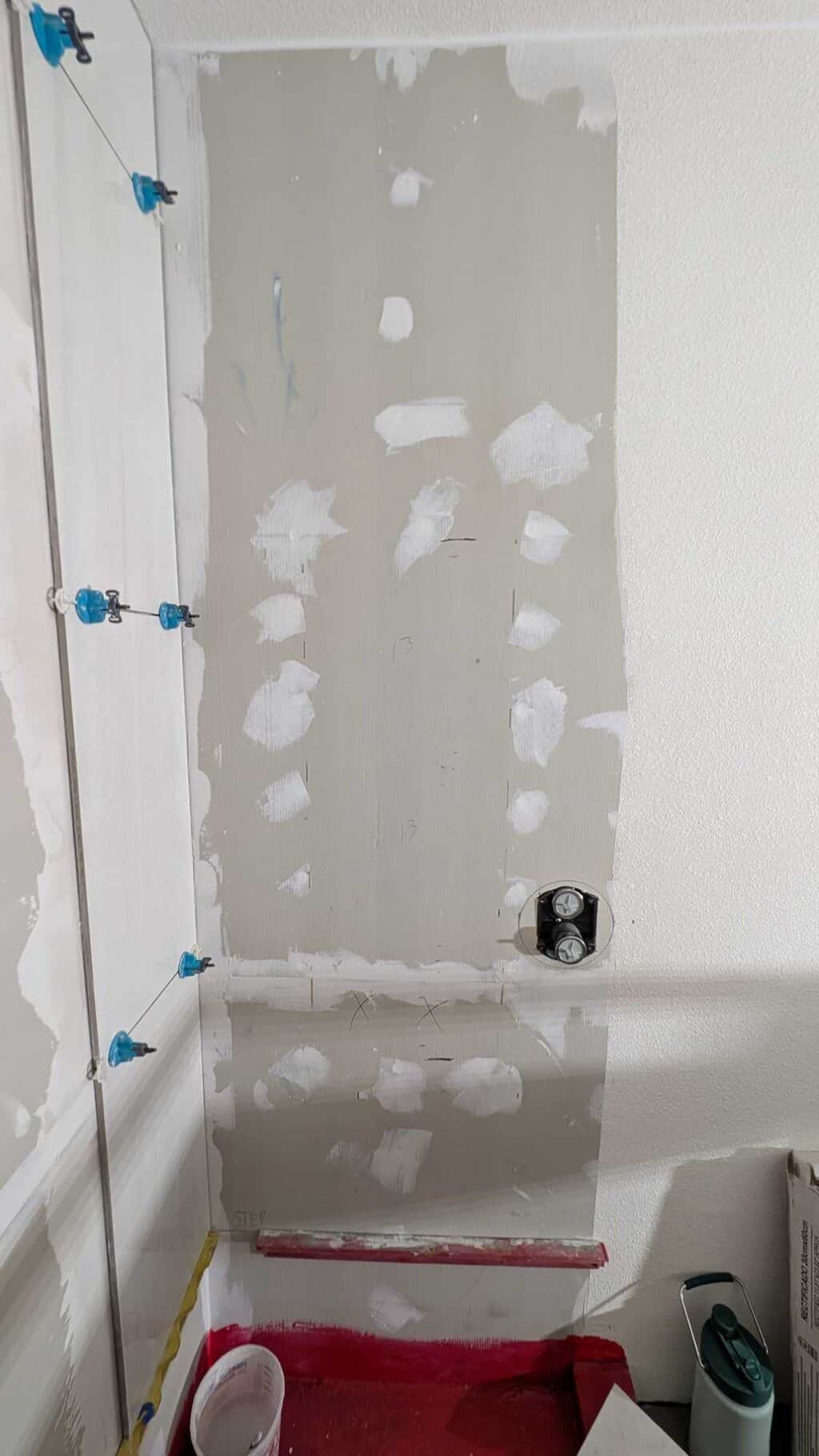 Niche to be built/installed