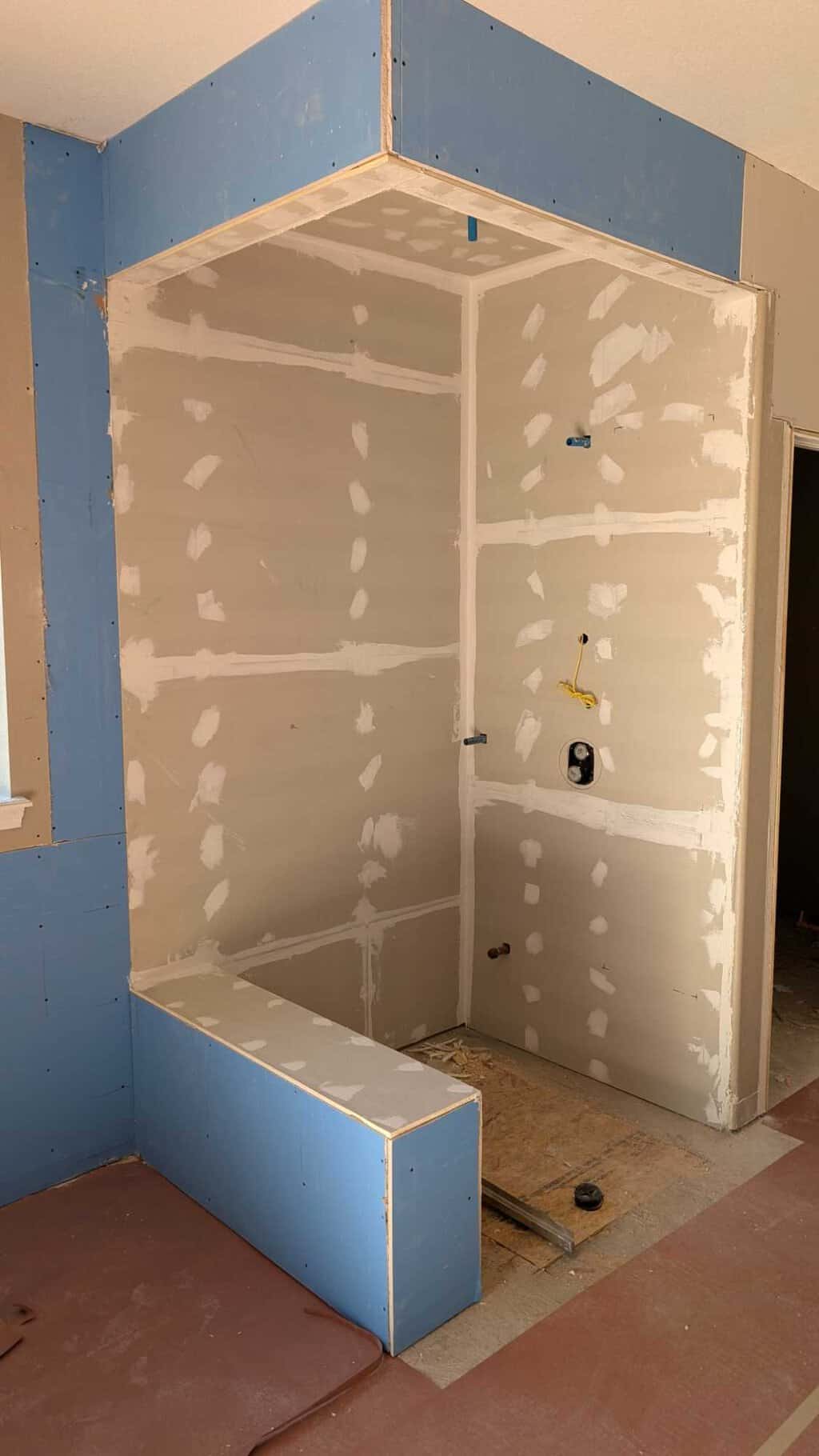 Primary shower underlaid