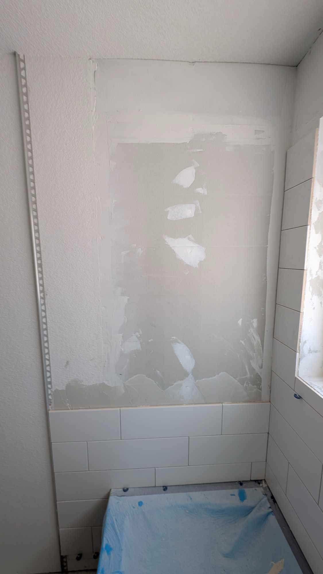 Niche to be installed