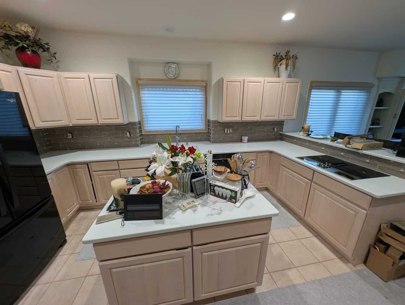 Backsplash fully set