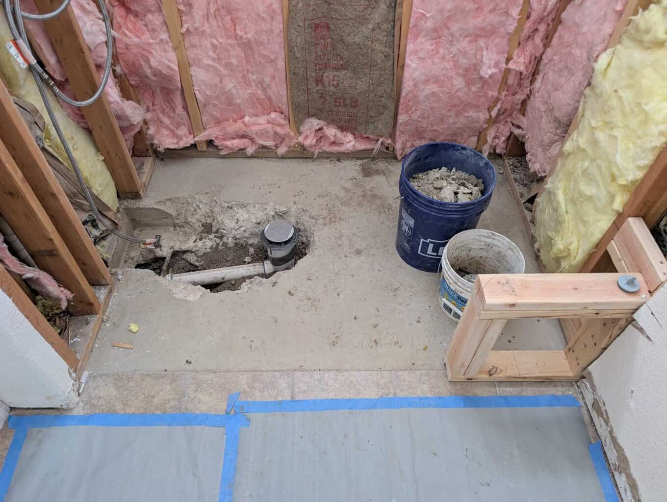 Shower pan to be packed