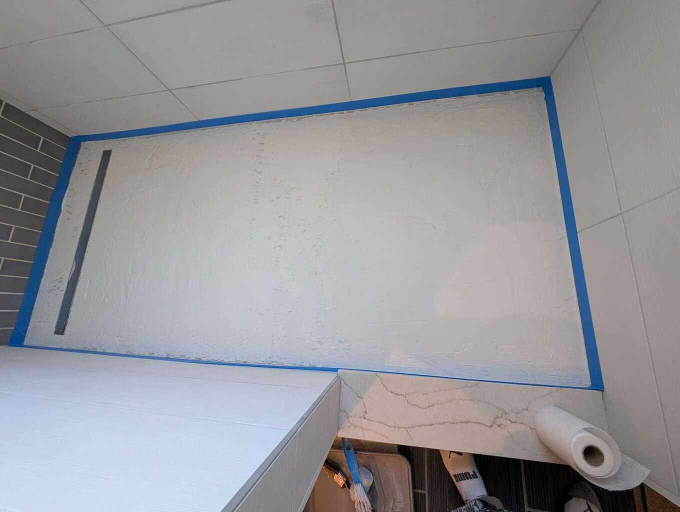 Slope fixed on shower floor