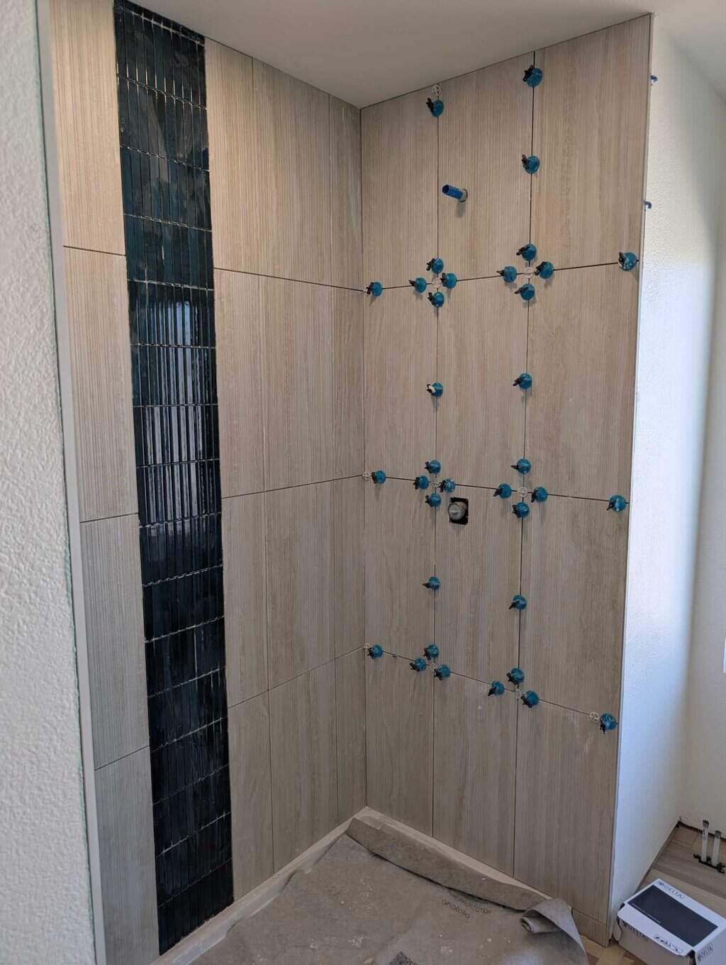 Primary shower surround fully set