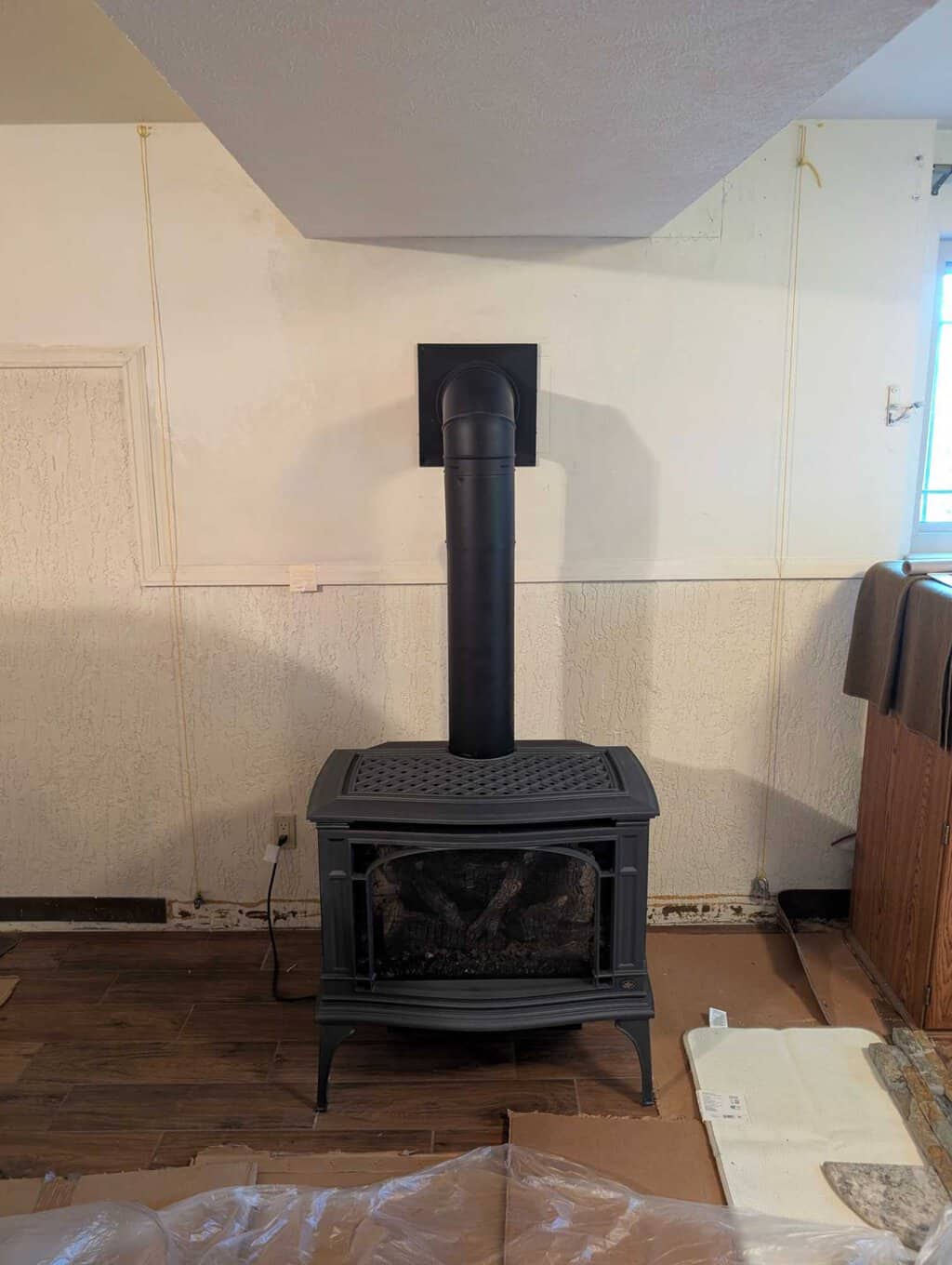 Kitchen backsplash to be tiled