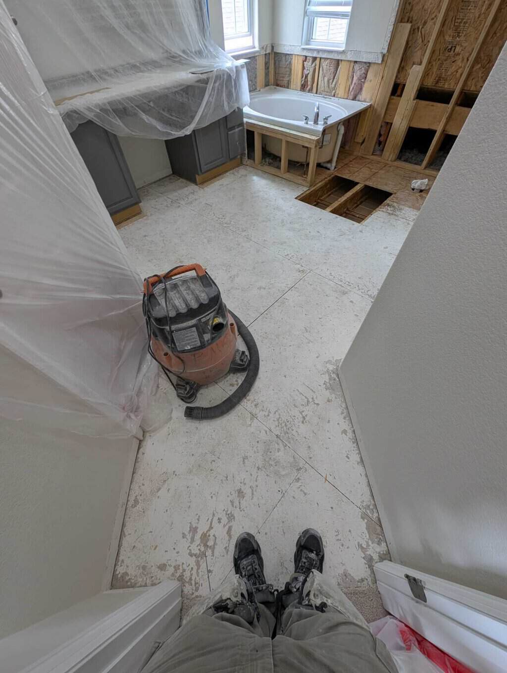 Floor is finally demo'd and cleaned and ready for tile