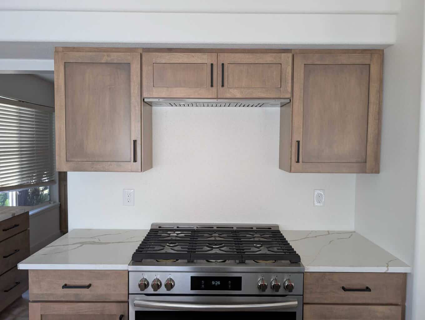 Backsplash hood wall to be tiled