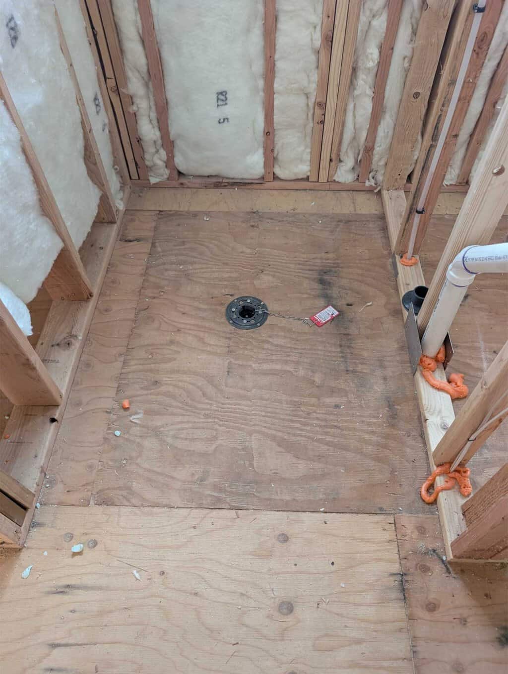 Primary shower pan to be poured