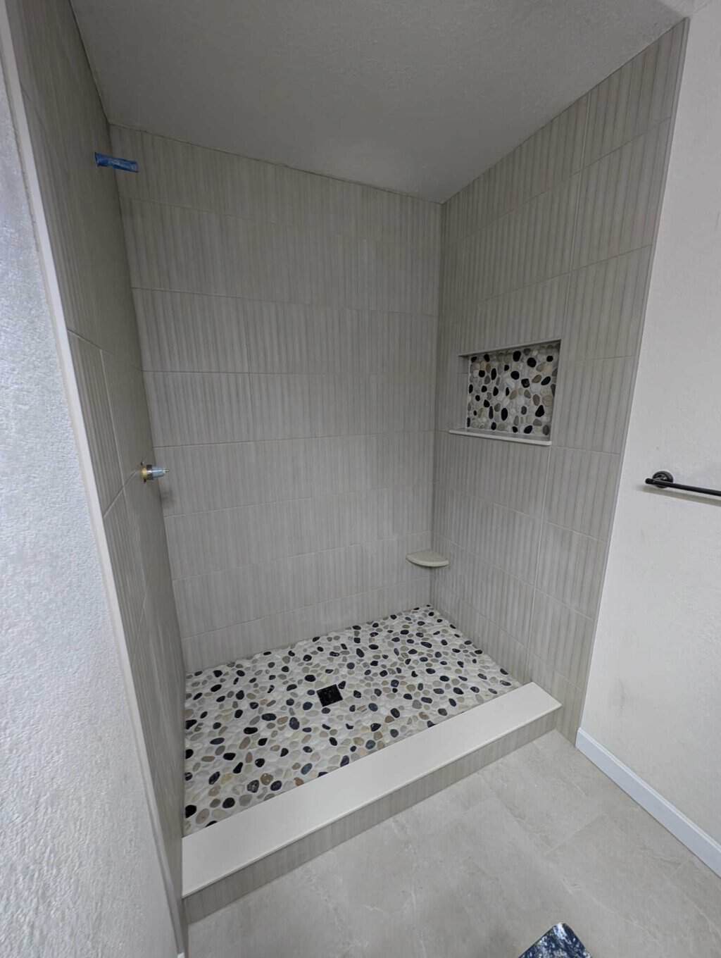 Guest shower finished