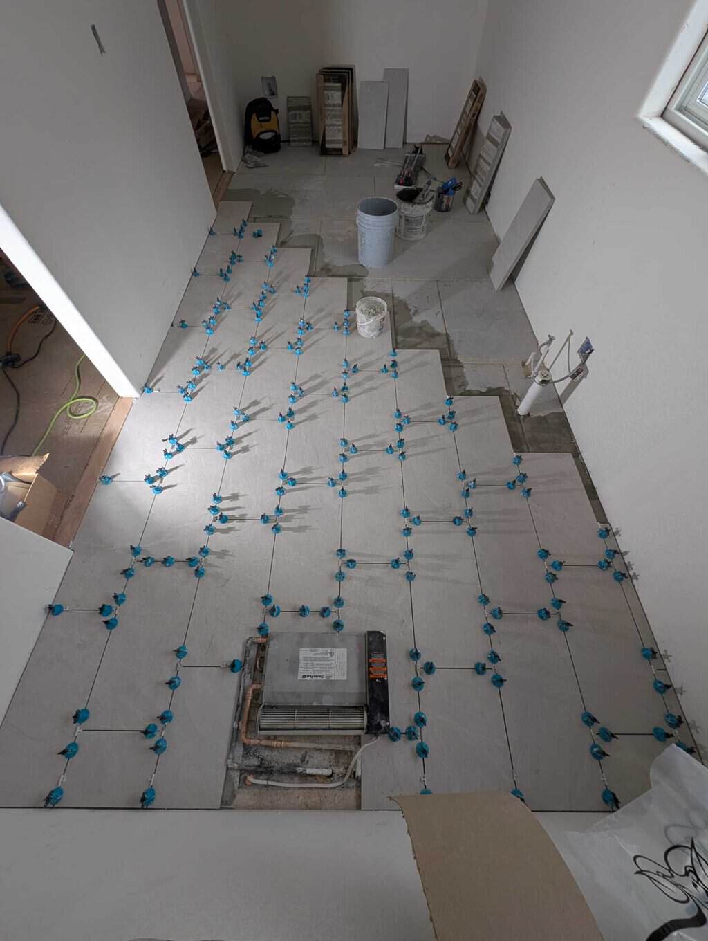 Installing the kitchen floor
