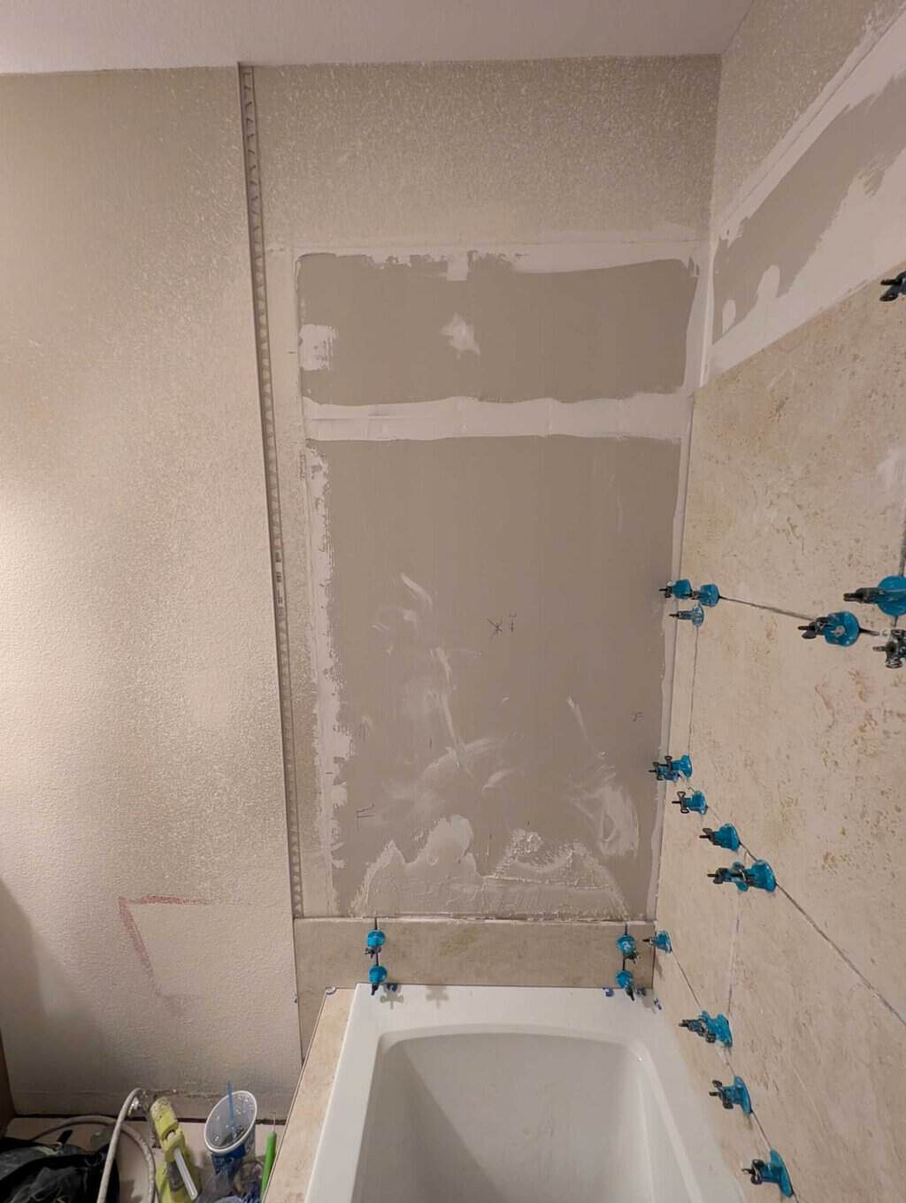 Niche to be installed
