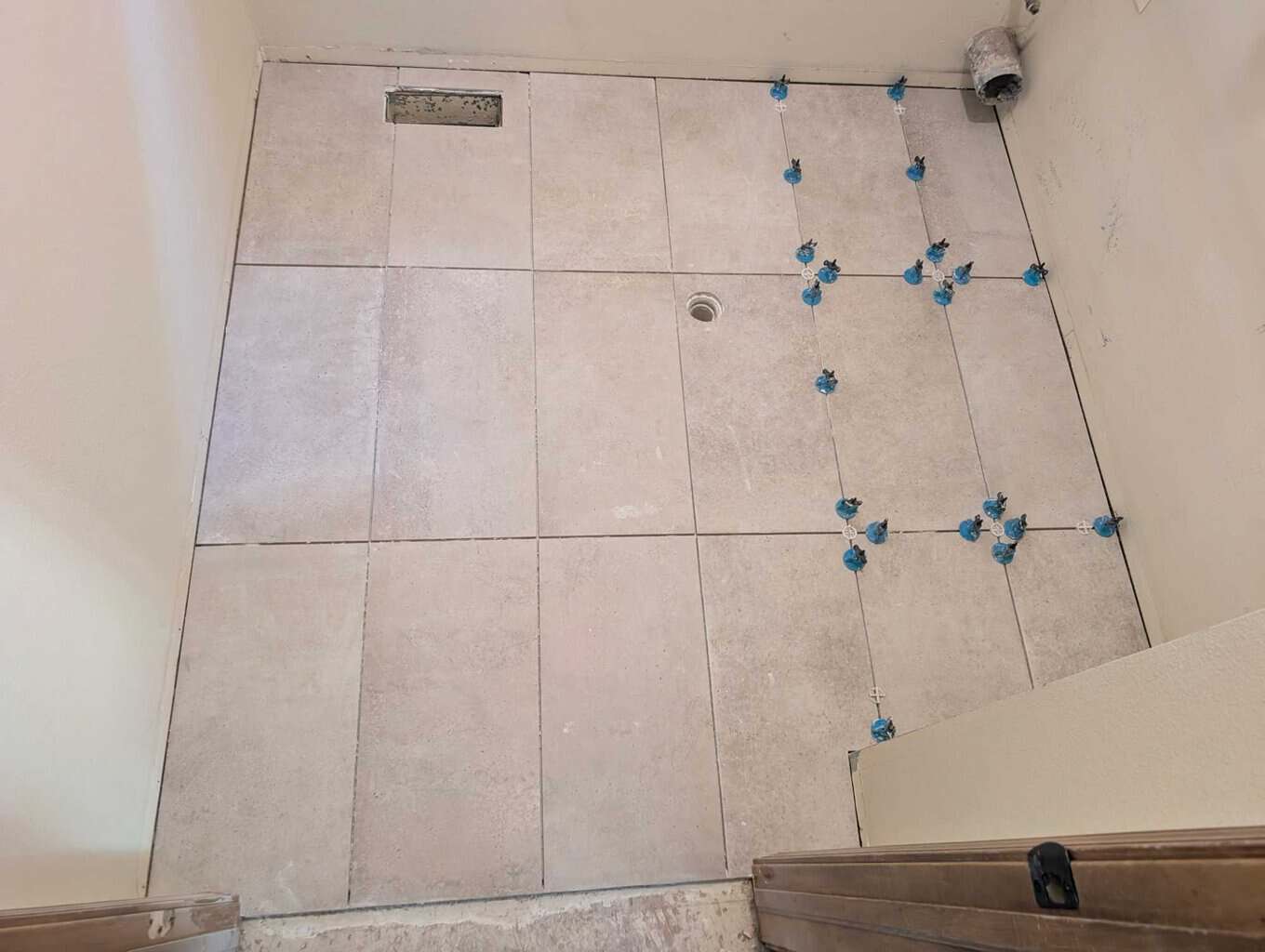 Rest of laundry floor completed